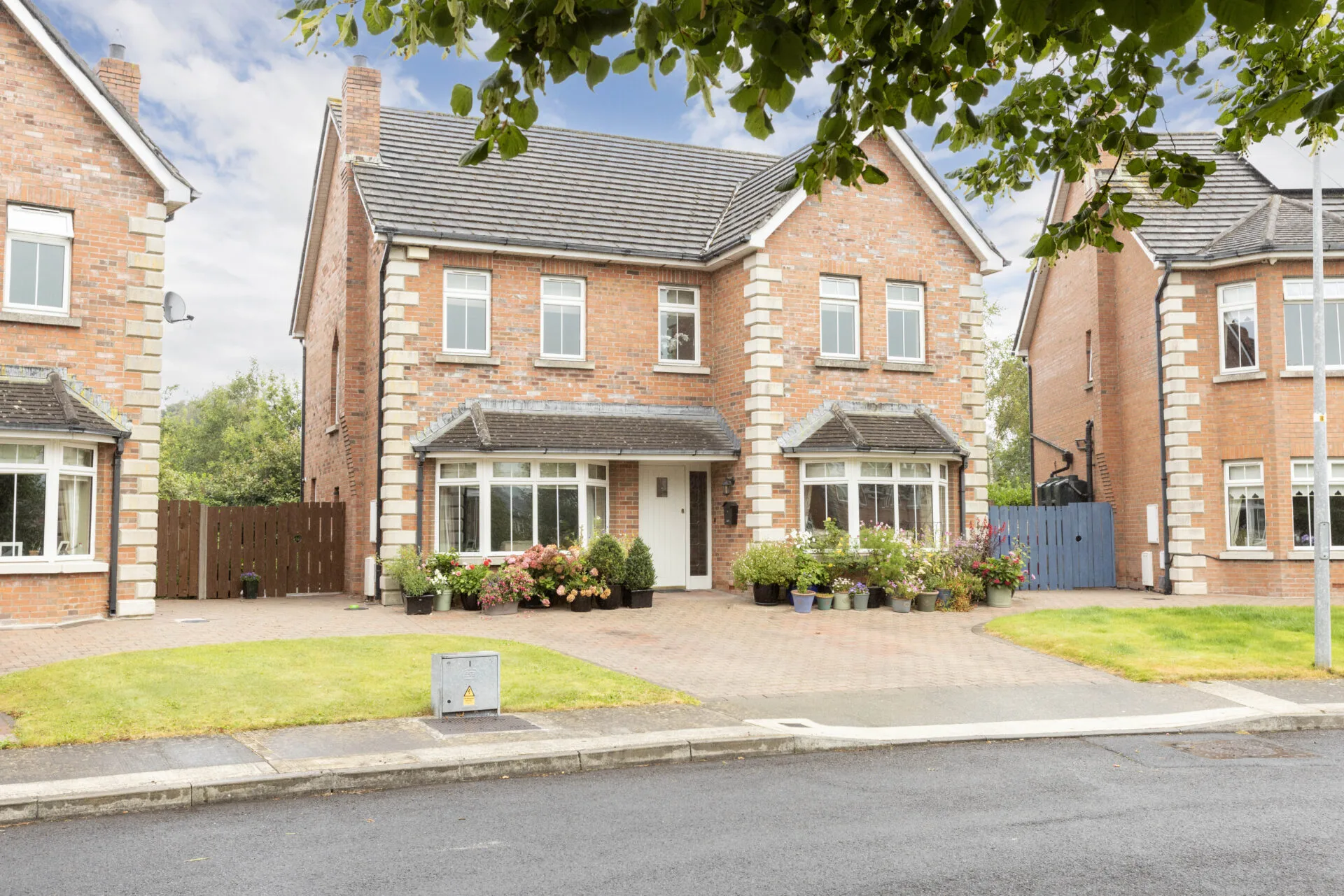 https://blueskyproperty.ie/wp-content/uploads/2025/12/2-priorland-gardens1.webp